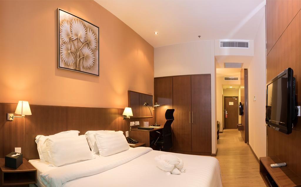 Swiss Hotel Apartment Kuala Belait Exteriör bild